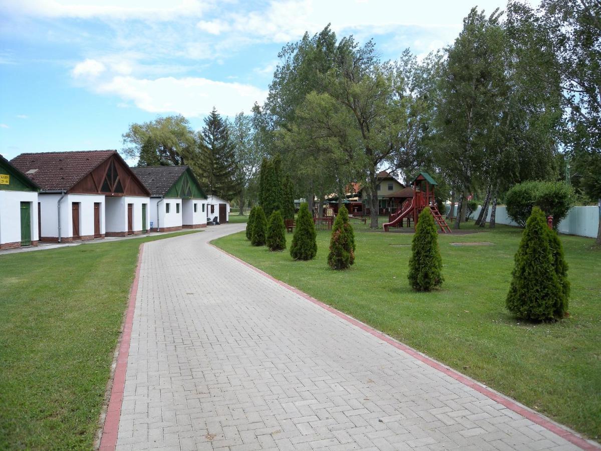 Apartment Balatonbereny 8 Extérieur photo